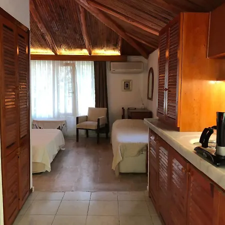 In Bb - Double Natural Conservation Area, Boutique With Pool